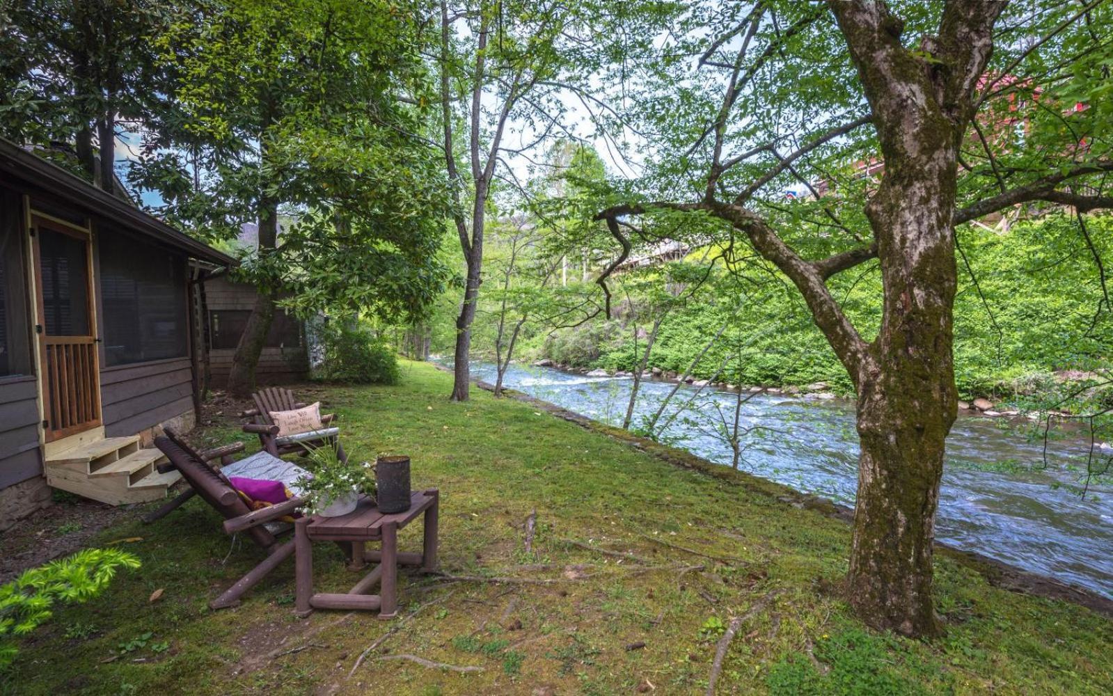 On The River Gatlinburg Exterior photo